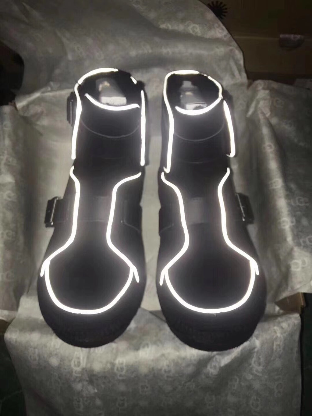 8358 Glow-in-the-Dark Moto Snow Boots – Black (In Stock)