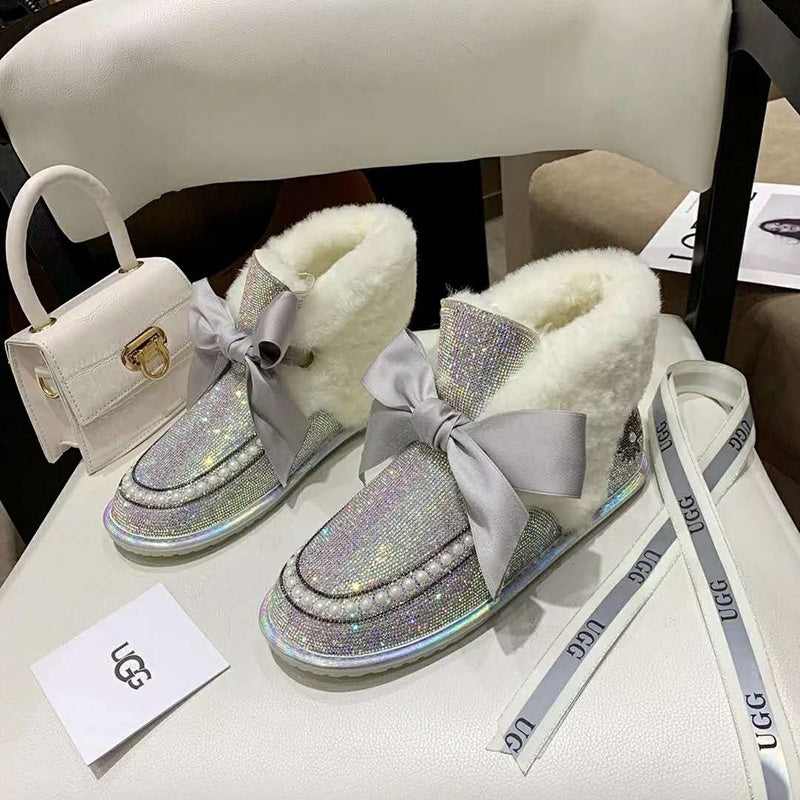 7888 Daisy Crystal Ribbon Boots – Iridescent (In Stock)