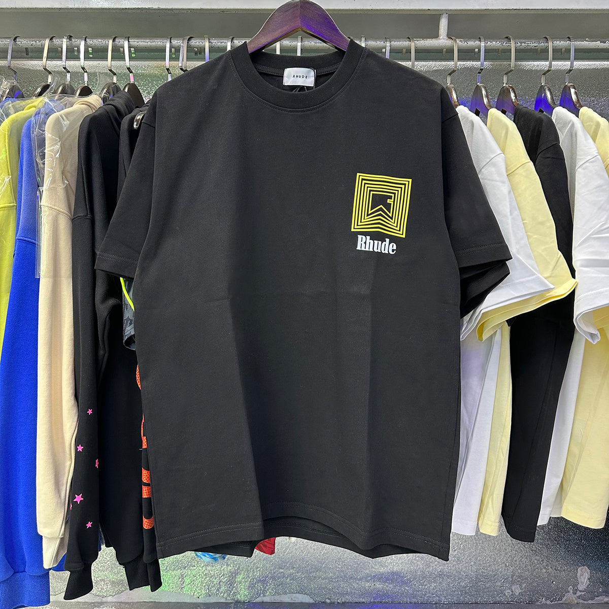 Rhude T-shirts Chevron Logo Repeat