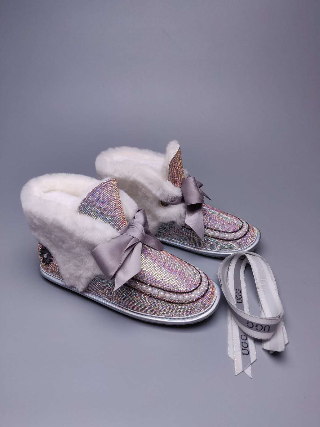 7888 Daisy Crystal Ribbon Boots – Iridescent (In Stock)