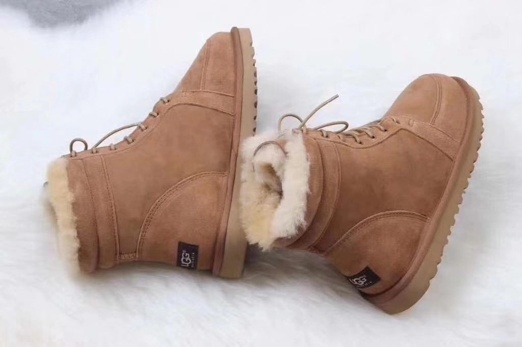 097 Versatile Fur-Lined Martin Boots – Chestnut