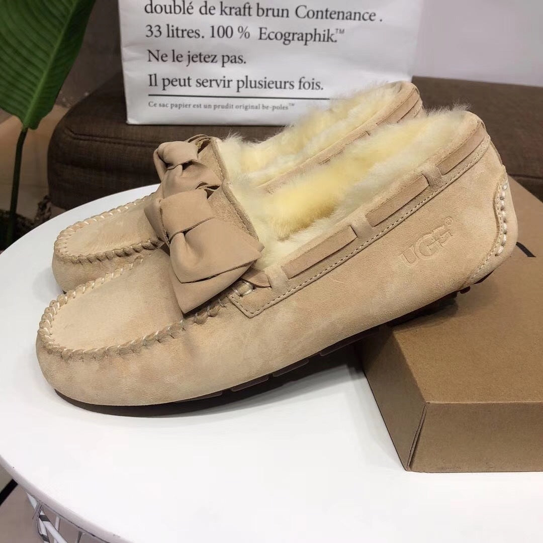 0031 Bow-Tie Driving Loafers – Light Tan