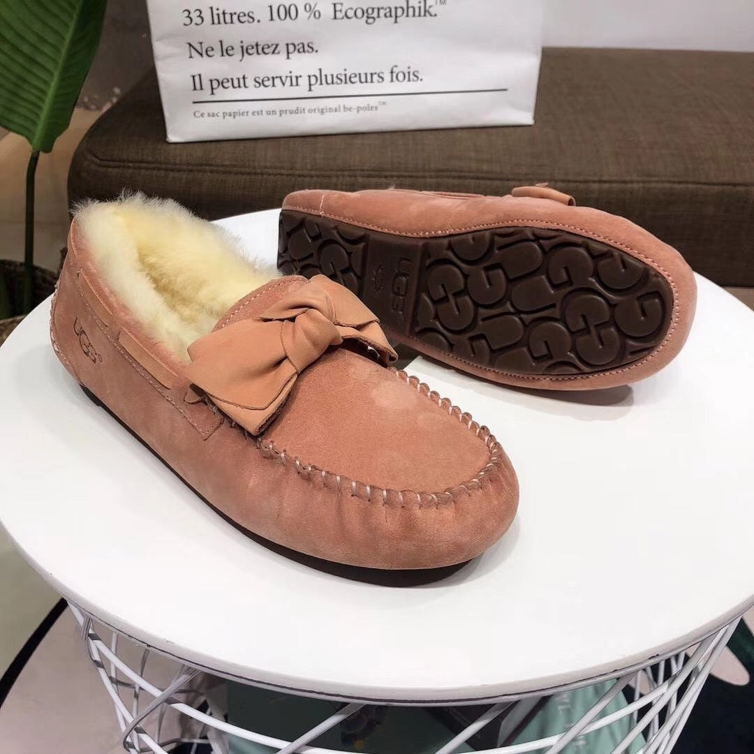 0031 Bow-Tie Driving Loafers – Coral Pink