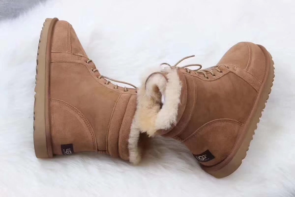 097 Versatile Fur-Lined Martin Boots – Chestnut