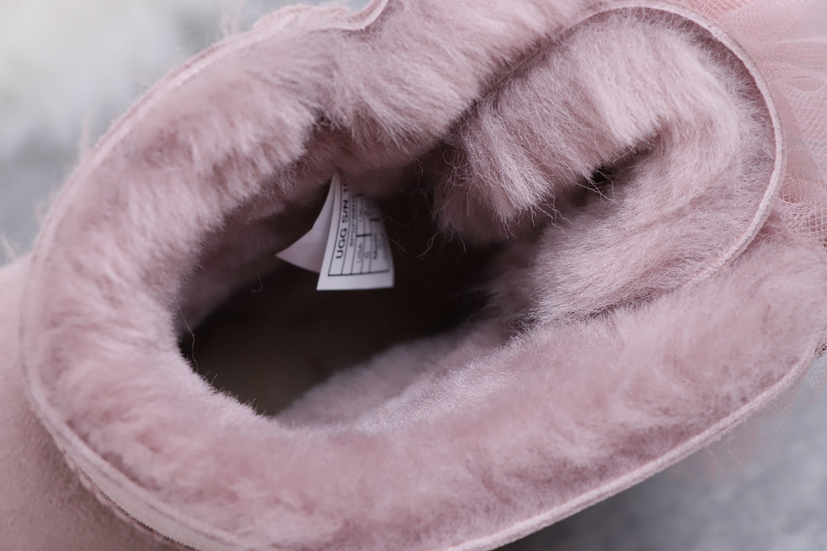 9994 Classic Mini II Mesh Bow Boots – Dusk Pink (In Stock)