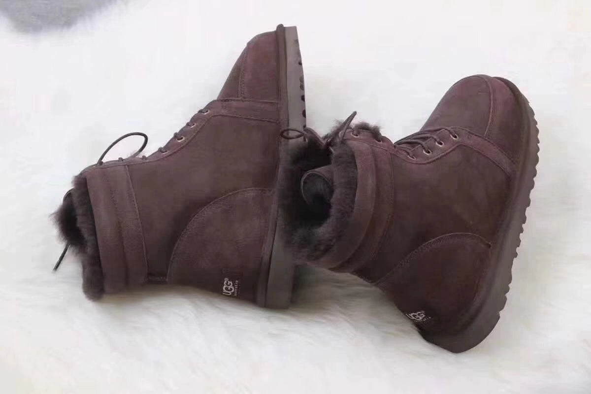 097 Versatile Fur-Lined Martin Boots – Chocolate