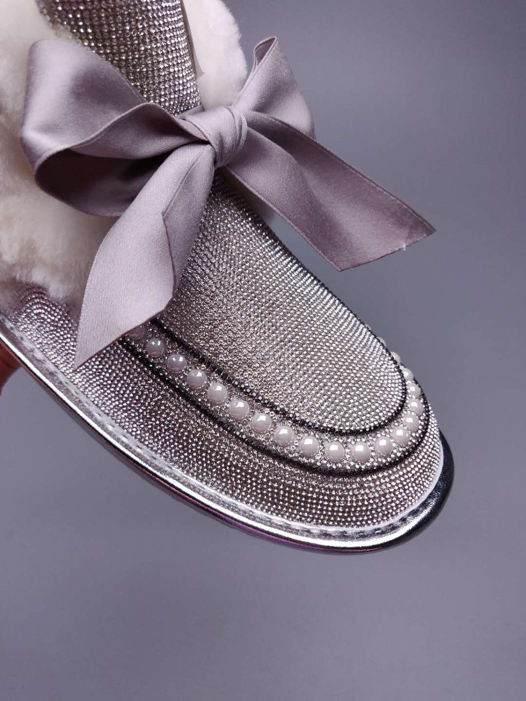7888 Daisy Crystal Ribbon Boots – Silver White (In Stock)
