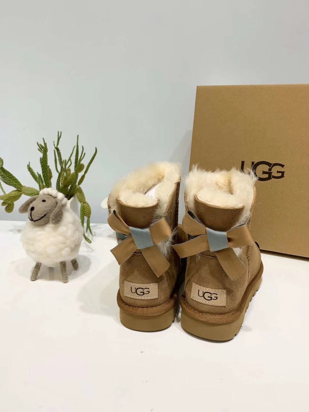 2938 Mukosi Winter Collection – Bow Shimmer Shoes (Chestnut)