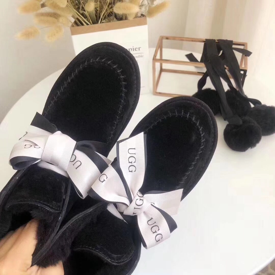 7541 New Pom-Pom Double Ribbon Shoes – 2-in-1 Style (Black)