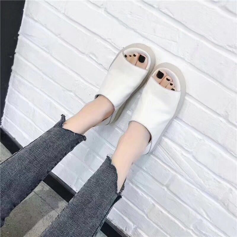 Stuart Weitzman 2019 Casual Sport Collection