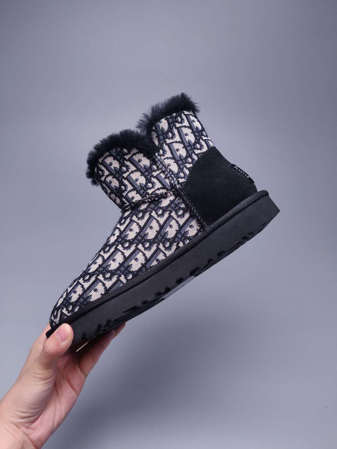 6554 Dior-Inspired Woven Texture Boots – Black (In Stock)