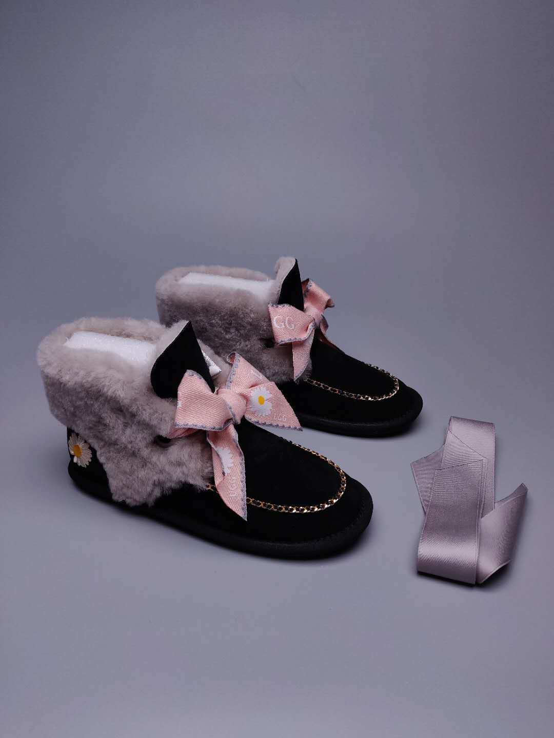 7888 Daisy Chain Ribbon Boots – Black (In Stock)