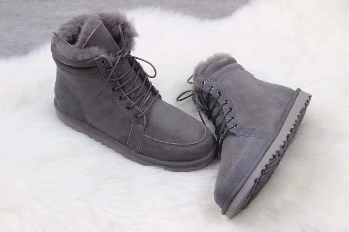 097 Versatile Fur-Lined Martin Boots – Grey