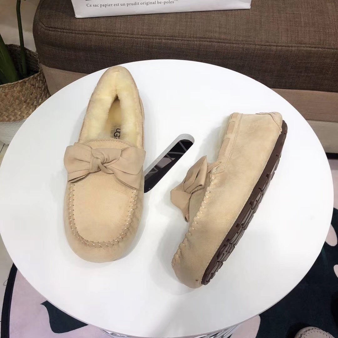 0031 Bow-Tie Driving Loafers – Light Tan