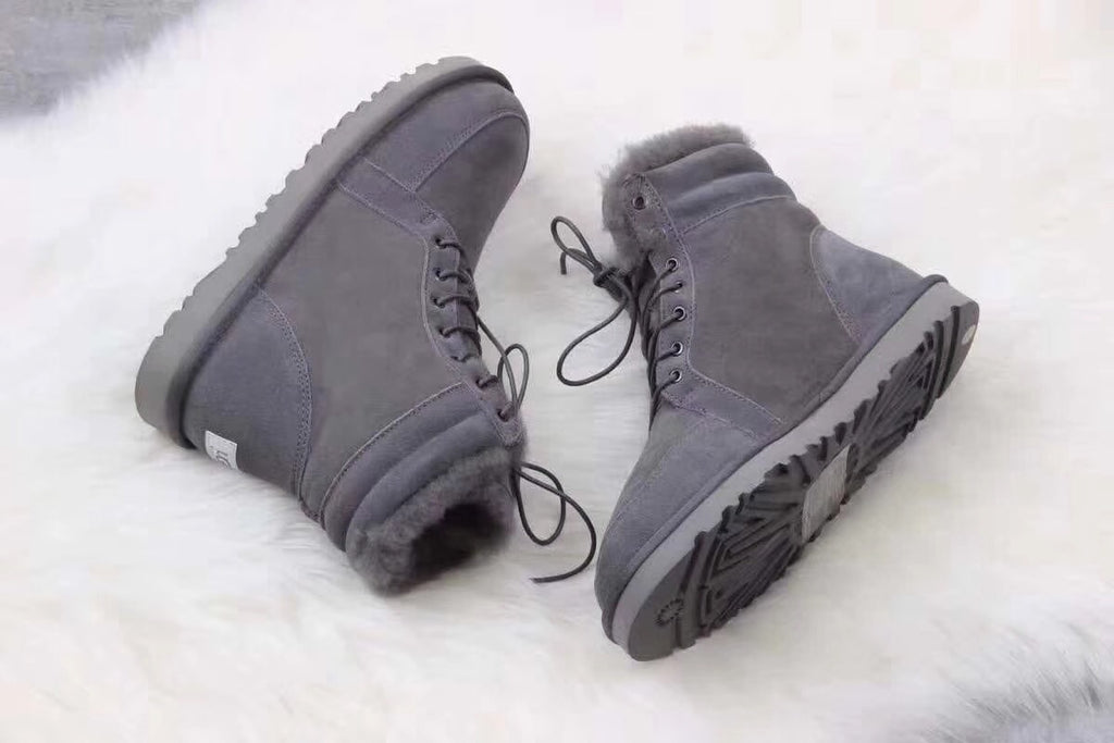097 Versatile Fur-Lined Martin Boots – Grey