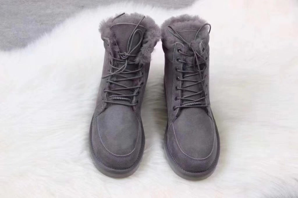 097 Versatile Fur-Lined Martin Boots – Grey