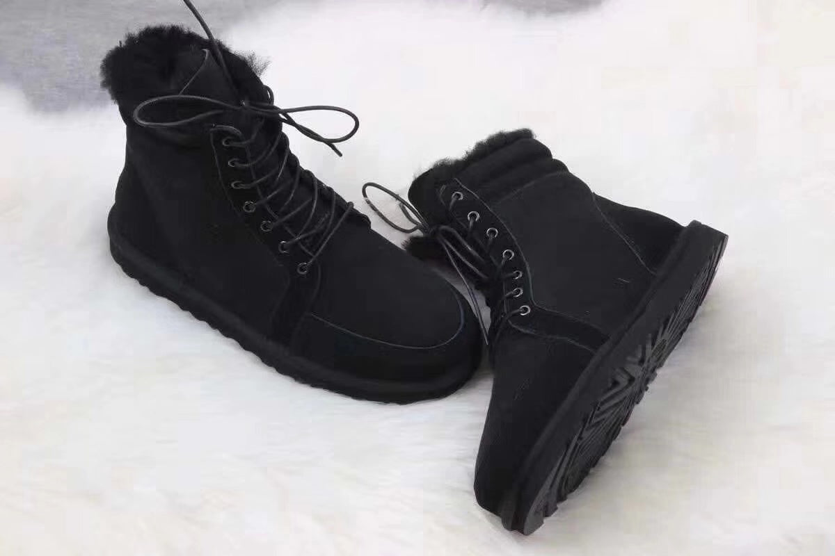 097 Versatile Fur-Lined Martin Boots – Black